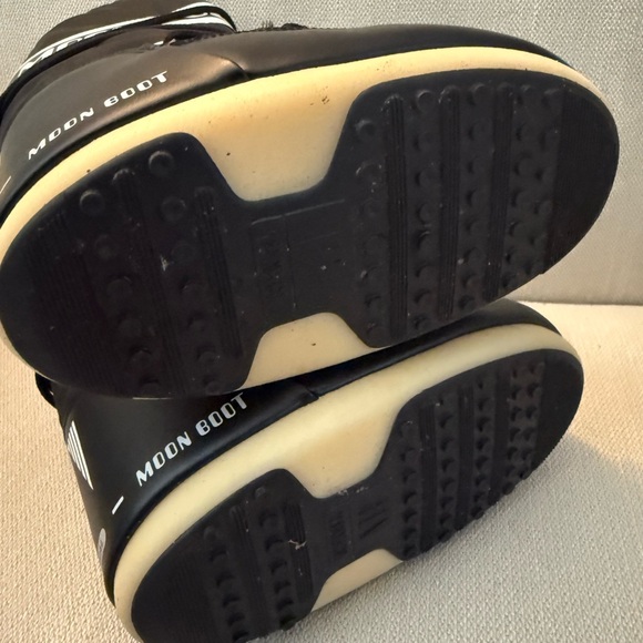 Woman’s Moon Boots Icon Black Nylon size 35/38 - Picture 5 of 8